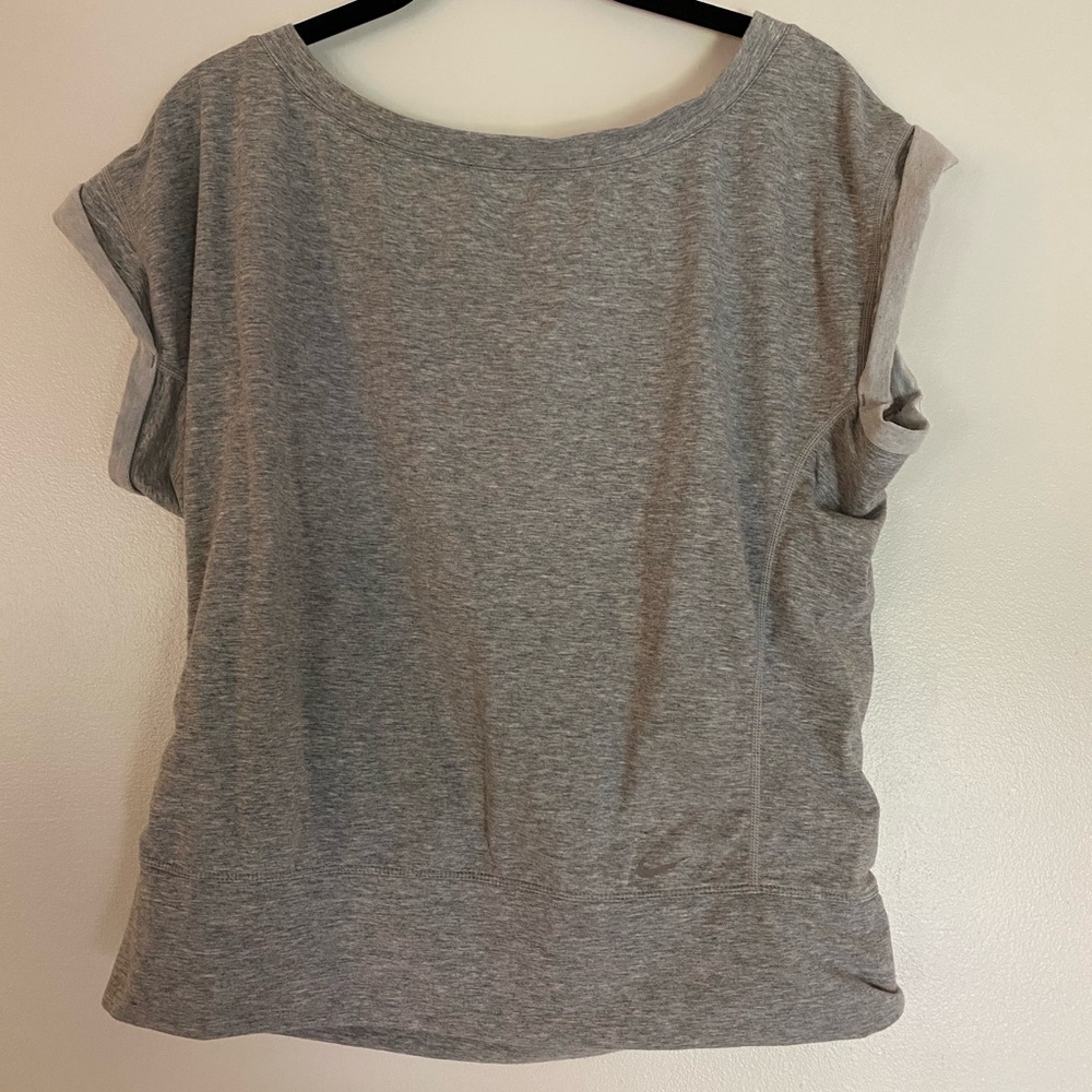 Nike Gray Short Sleeve Top